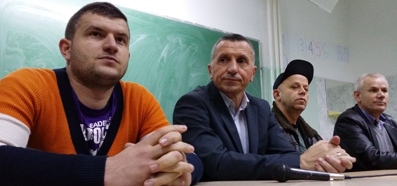 Kamberi: PD në emër të Jovanoviqit e Ugljaninit po i dërgon njerëzit në kutitë e votimit (video)