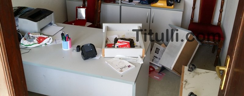 Thyhet zyra në  KF Tërnoci, vidhet kompjuteri (foto)